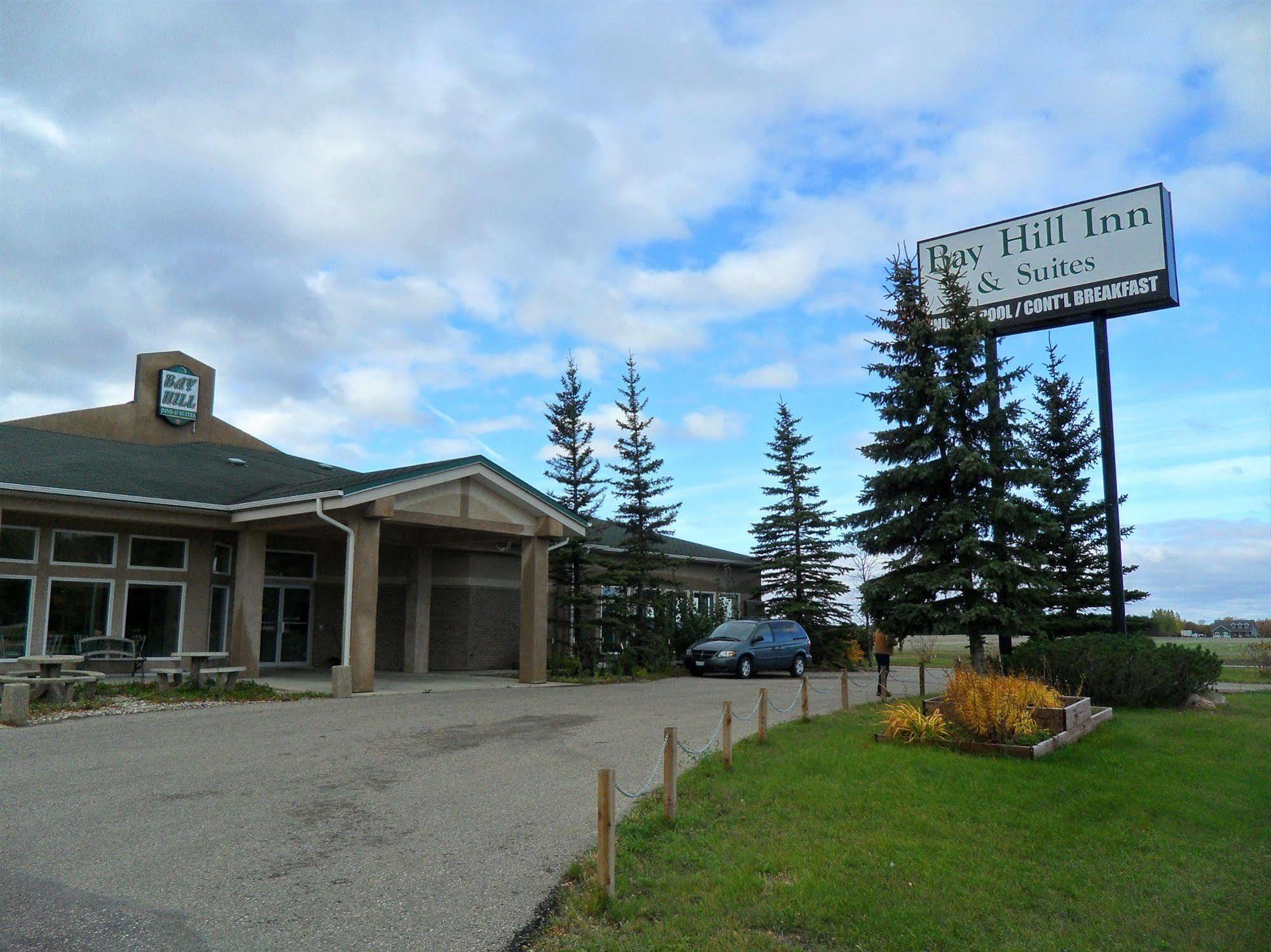 Bay Hill Inns & Suites Neepawa Экстерьер фото